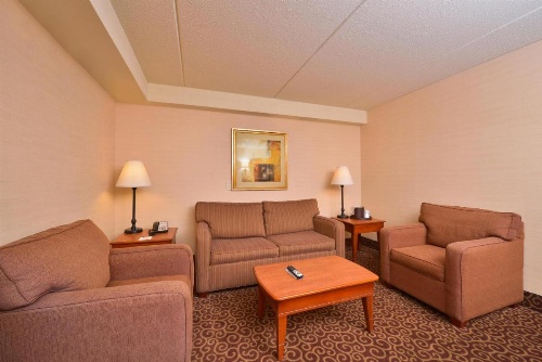McKnight Hotel image 16