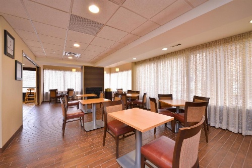 McKnight Hotel image 4
