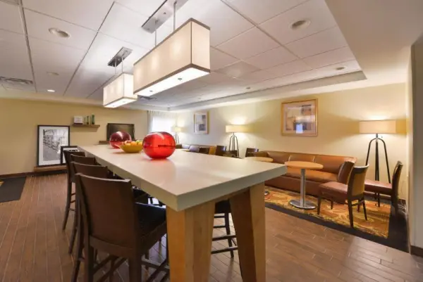 McKnight Hotel 8